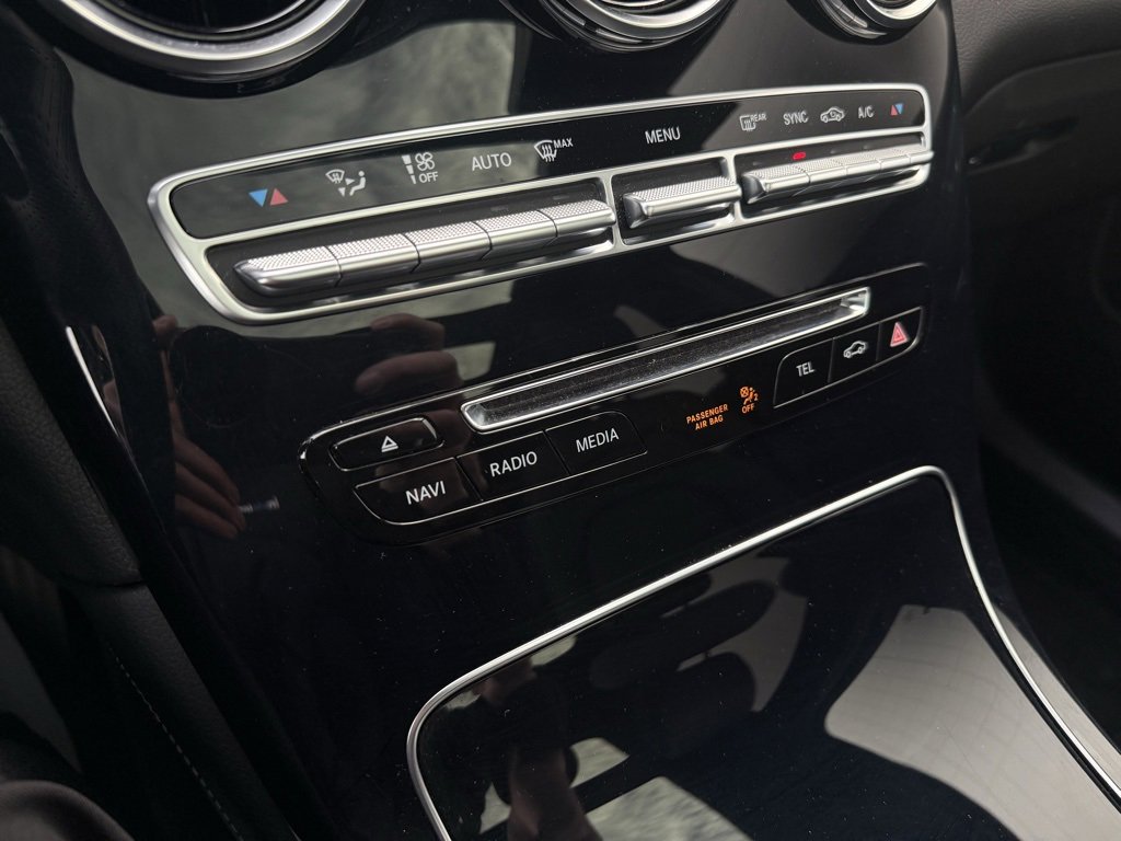 Used 2017 Mercedes-Benz GLC 300 4MATIC image 26