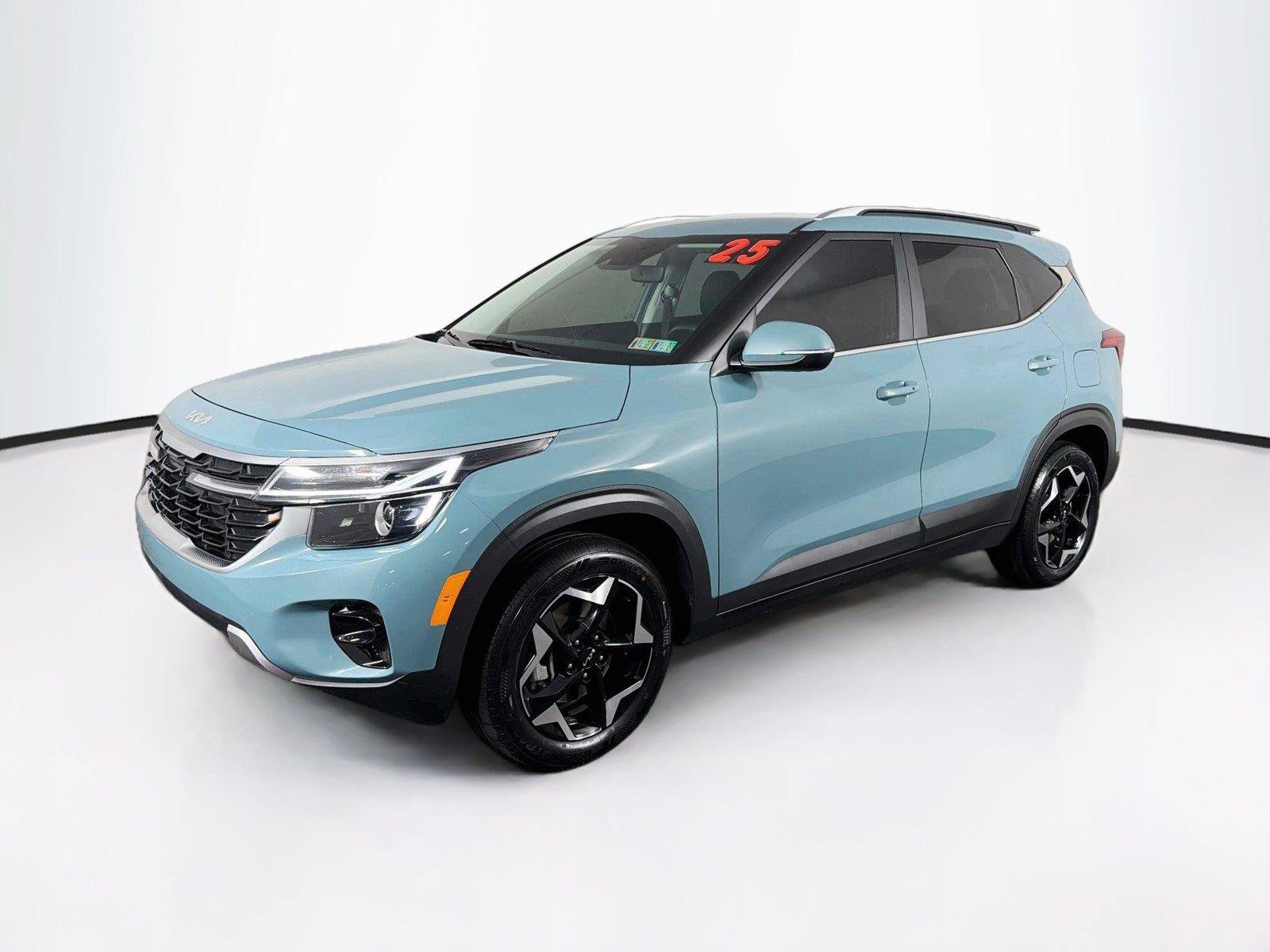 Used 2025 Kia Seltos EX AWD/4WD image 7