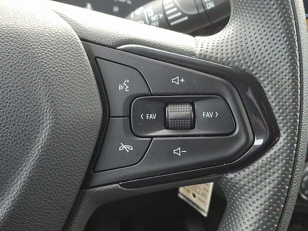 Used 2025 Chevrolet Trax LS image 18