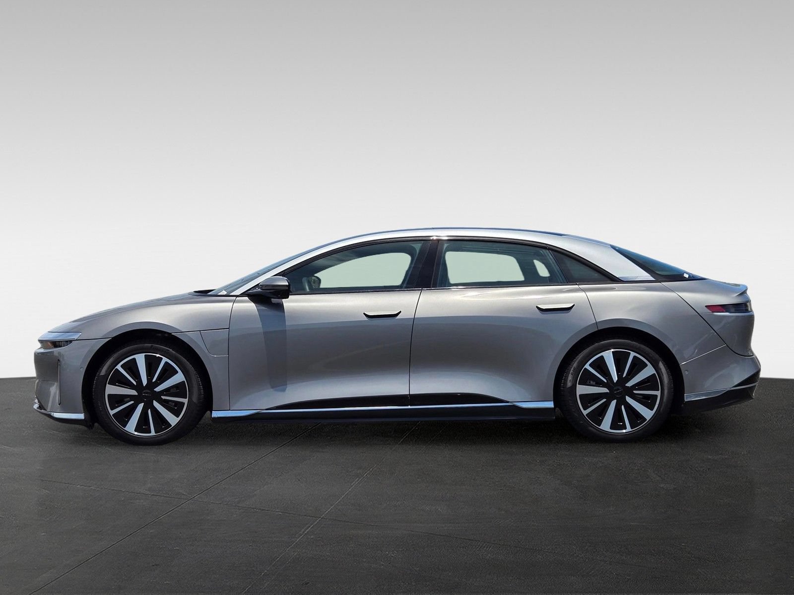 Used 2025 Lucid Air Touring AWD/4WD image 7