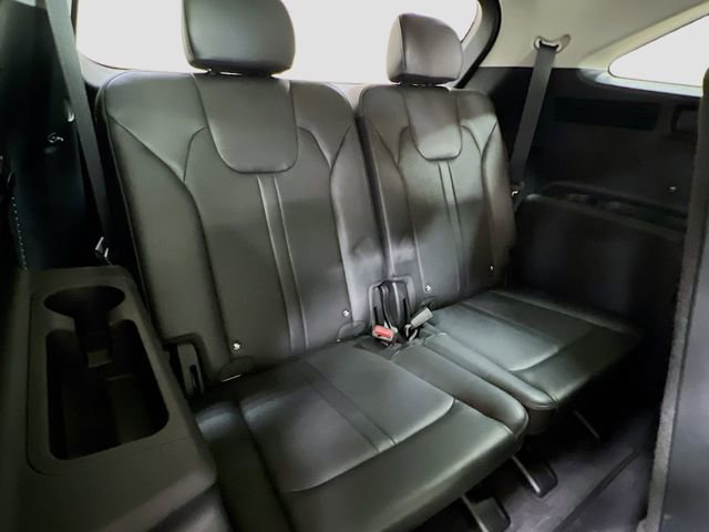 Used 2024 Kia Sorento S image 27