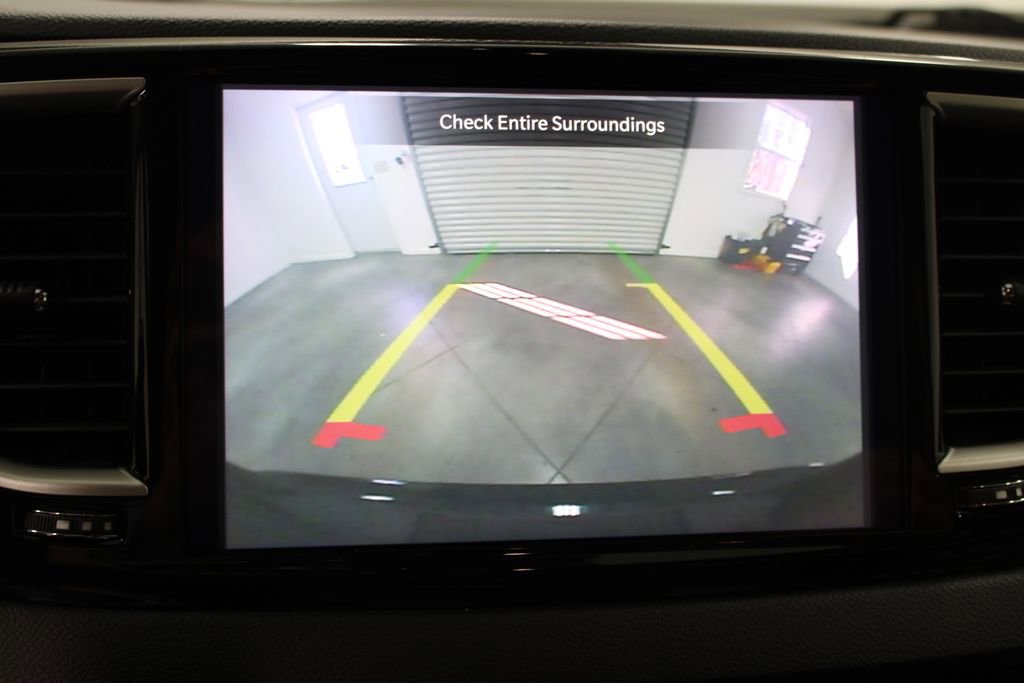 Used 2024 Chrysler Pacifica Touring-L image 50