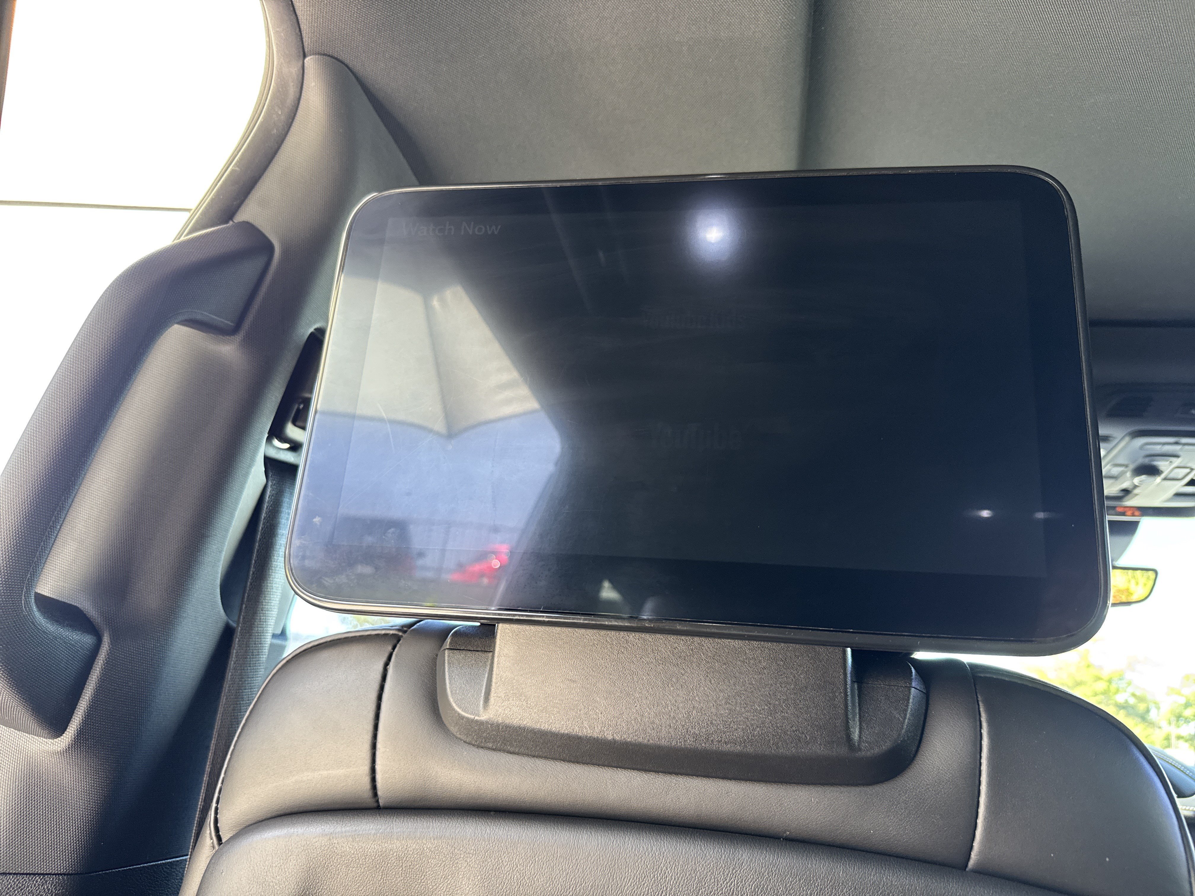Used 2023 GMC Yukon XL Denali Ultimate w/ LPO, Floor Liner Package AWD/4WD image 31