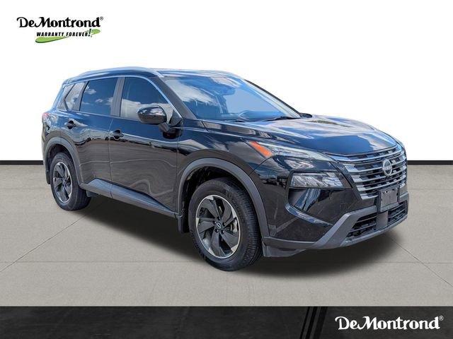 Used 2024 Nissan Rogue SV w/ SV Premium Package image 3