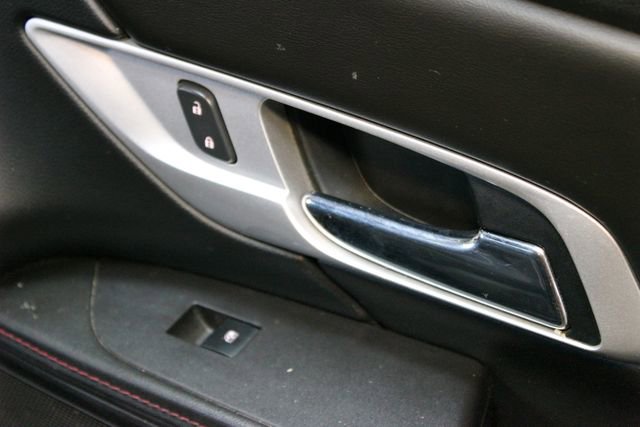 Used 2015 GMC Terrain SLE w/ Chrome Edition FWD image 9