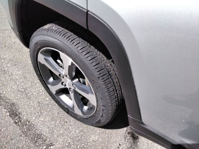 New 2026 Jeep Grand Cherokee Limited AWD/4WD image 18