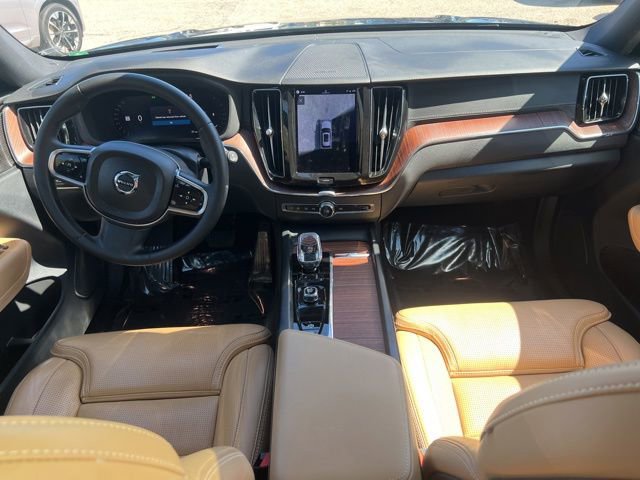 Certified 2023 Volvo XC60 B5 Ultimate w/ Protection Package AWD/4WD image 21