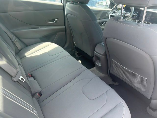 Used 2024 Hyundai Elantra SEL w/ Convenience Package FWD image 11