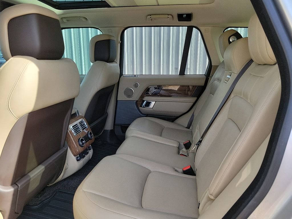 Used 2019 Land Rover Range Rover Supercharged AWD/4WD image 16
