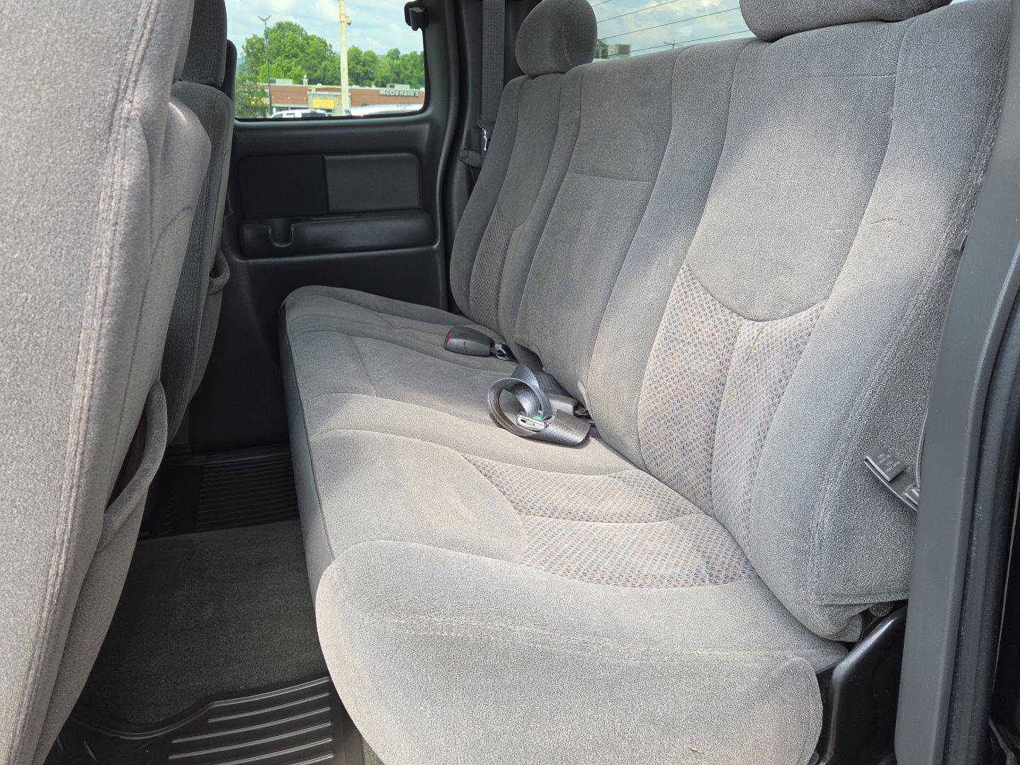 Used 2003 Chevrolet Silverado 1500 LS w/ Off-Road Package AWD/4WD image 15