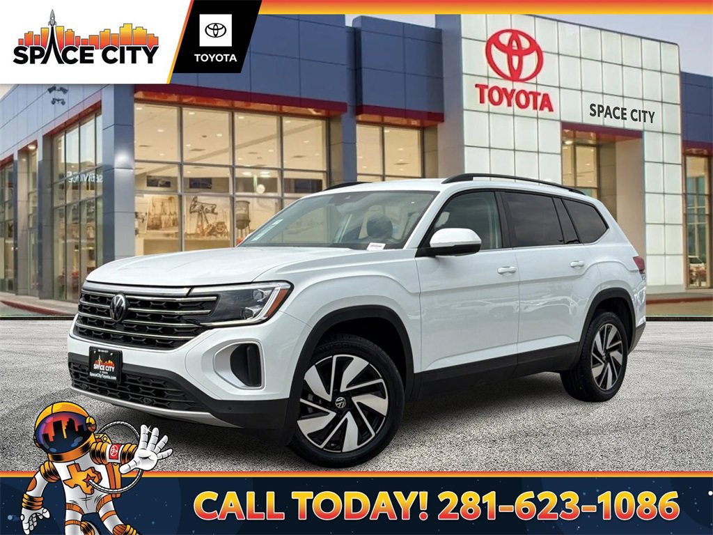 Used 2025 Volkswagen Atlas SE image 1