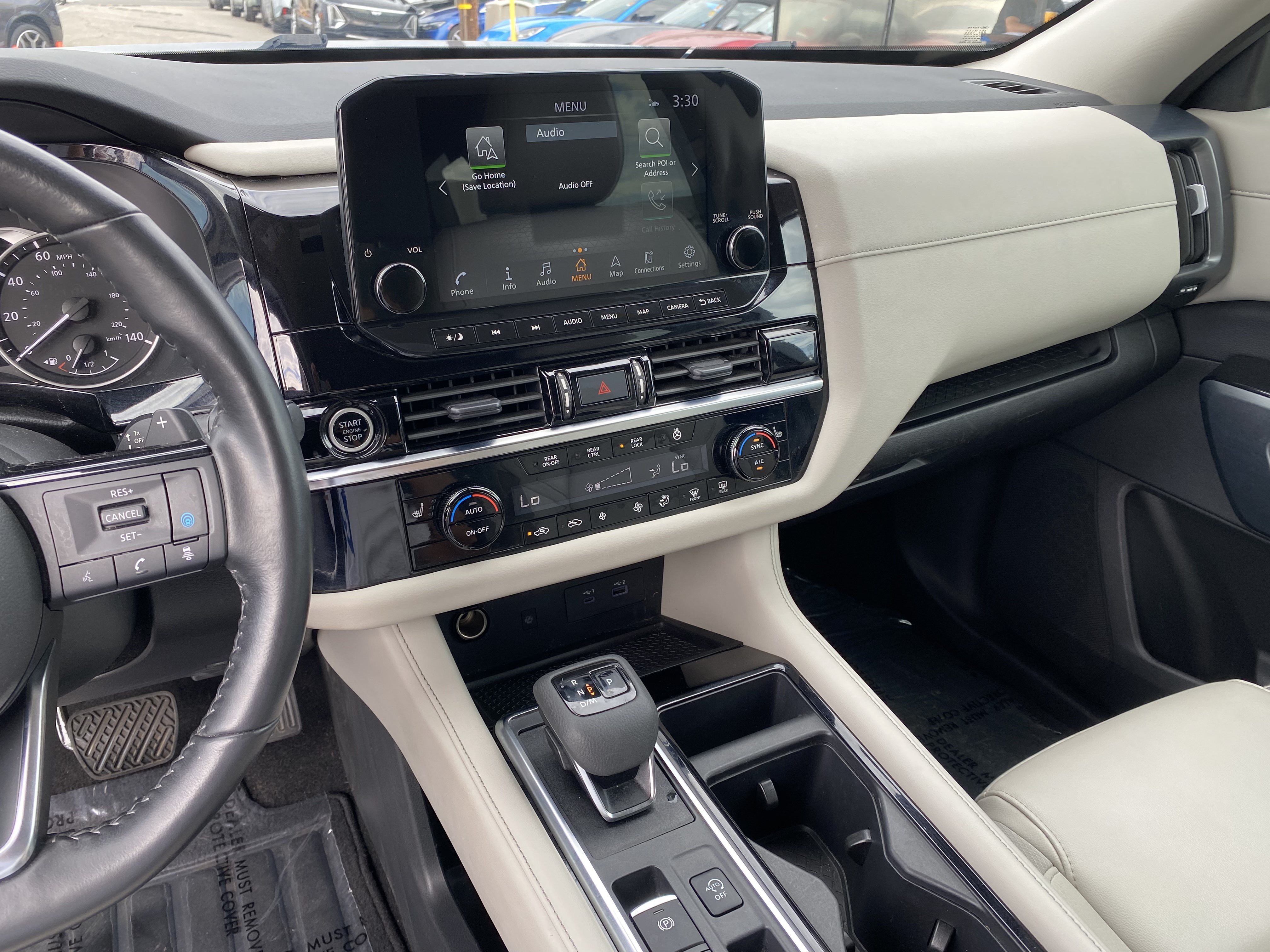 Used 2023 Nissan Pathfinder SL w/ Lighting Package (N92) FWD image 13