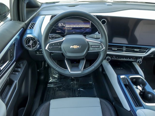 New 2026 Chevrolet Equinox EV LT image 17