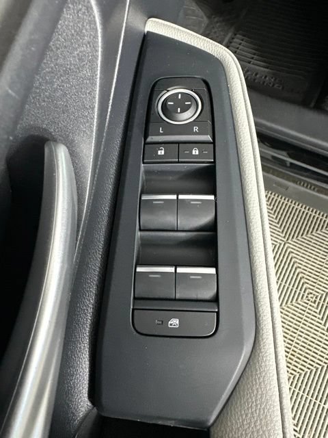 Used 2024 Toyota Grand Highlander AWD image 24
