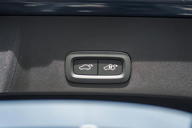 New 2026 Volvo XC40 B5 Ultra w/ Protection Package Premier image 10