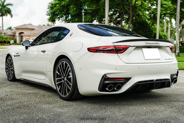 Used 2024 Maserati GranTurismo Trofeo AWD/4WD image 6