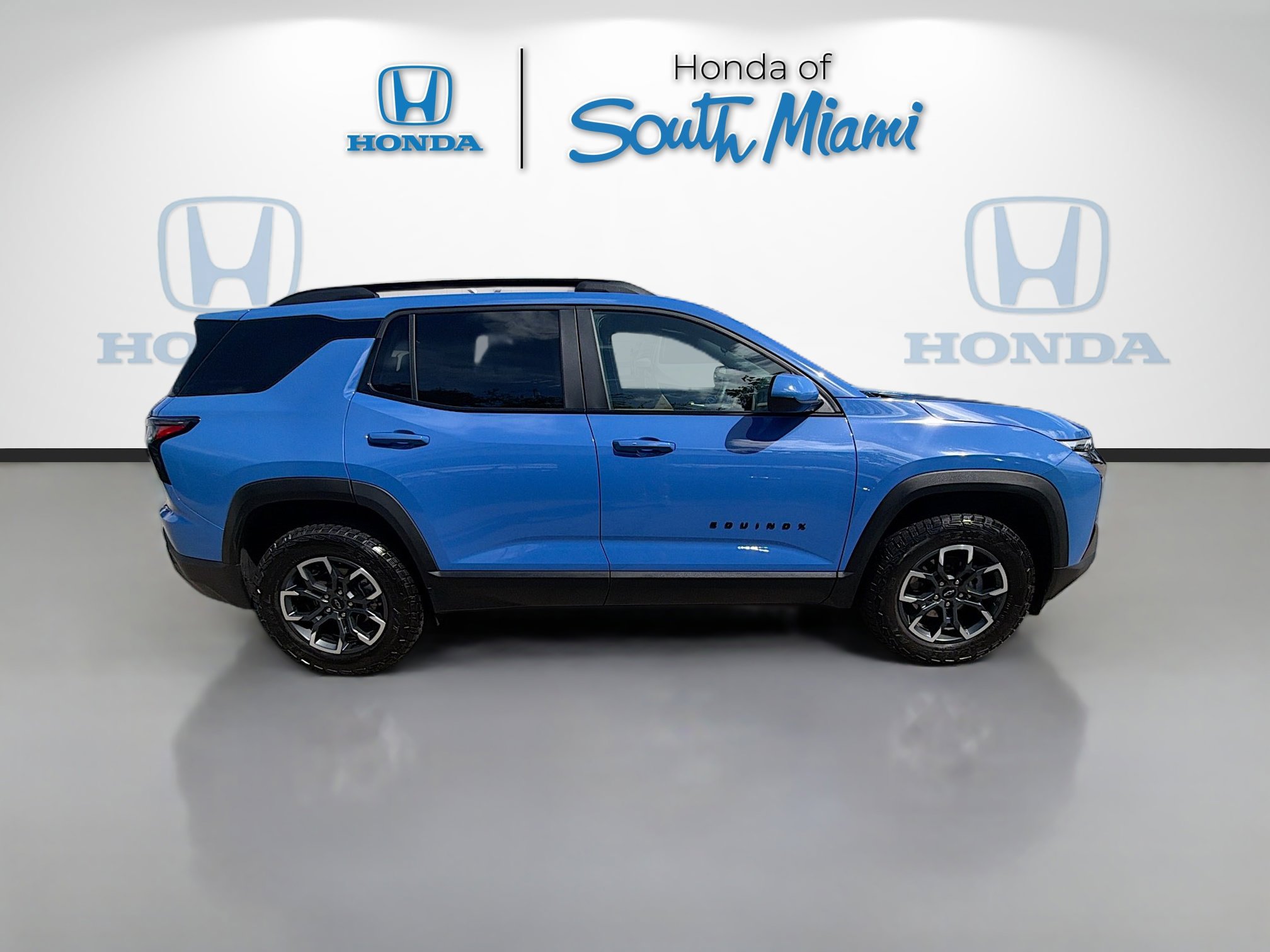 Used 2025 Chevrolet Equinox ACTIV image 8