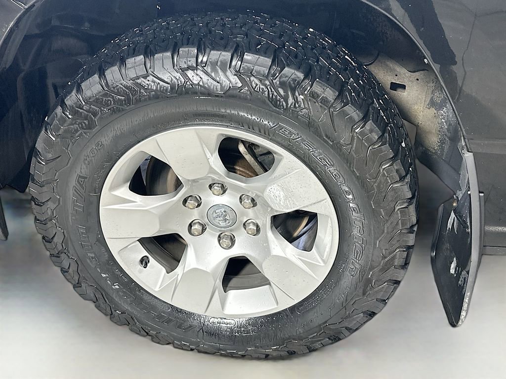 Used 2019 RAM 1500 Tradesman w/ SXT Appearance Group image 28