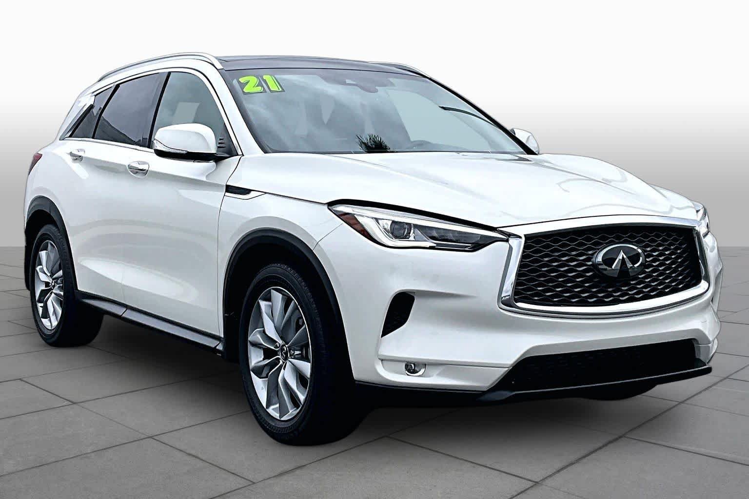 Used 2021 INFINITI QX50 Luxe w/ Cargo Package FWD image 2