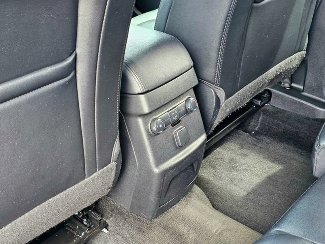 Used 2017 Ford Explorer XLT w/ Equipment Group 202A FWD image 26
