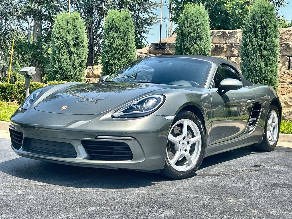 Used 2024 Porsche 718 Boxster RWD image 1