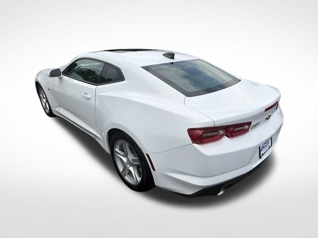 Used 2023 Chevrolet Camaro LT RWD image 4