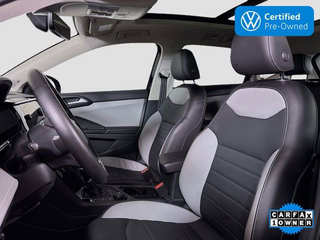 Certified 2022 Volkswagen Taos SEL w/ Panoramic Sunroof Package image 21