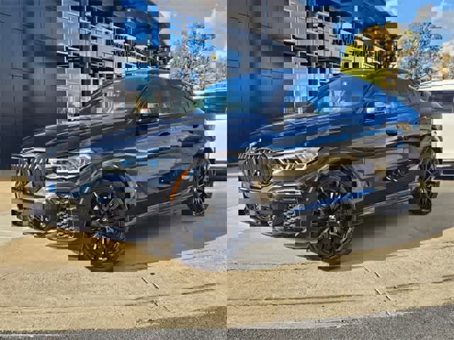 Used 2023 BMW X6 xDrive40i w/ Executive Package image 1