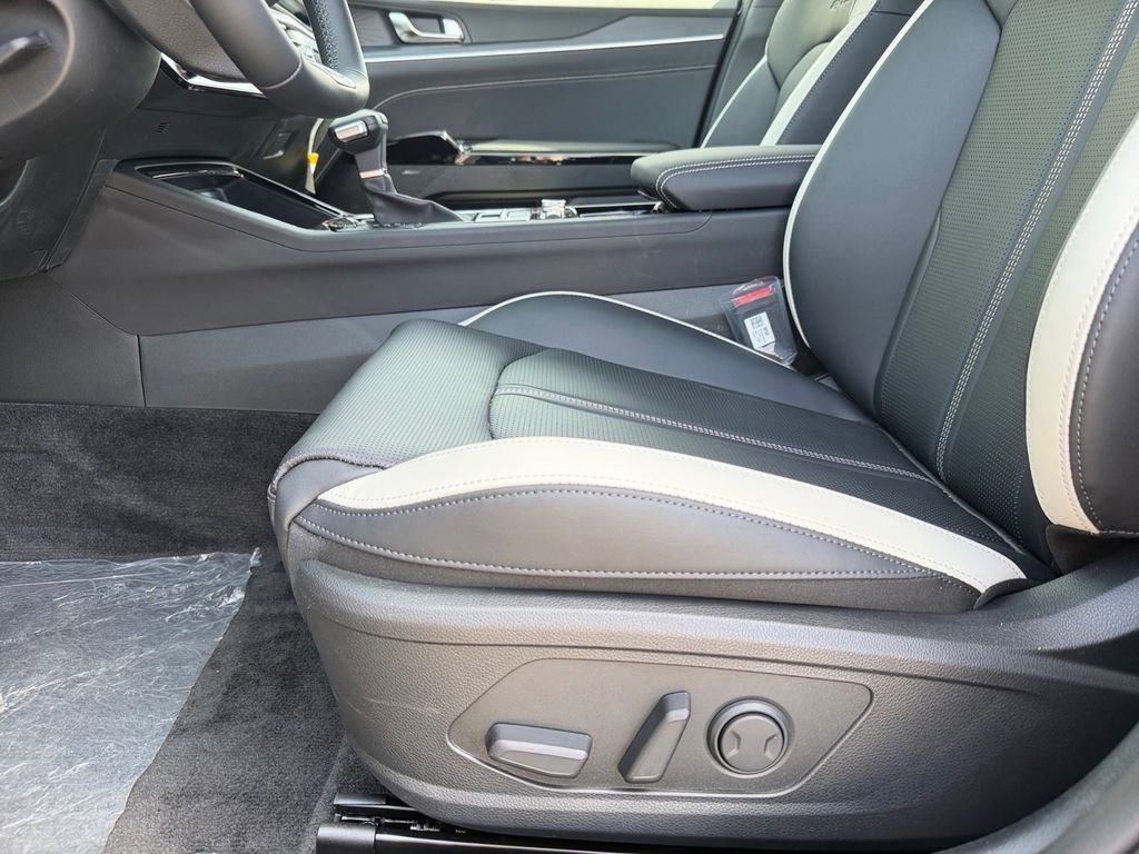 New 2026 Kia K5 GT-Line FWD image 11
