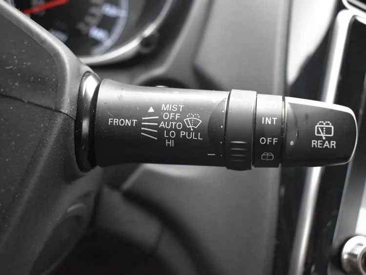 Used 2025 Mitsubishi Outlander Sport SE AWD/4WD image 26