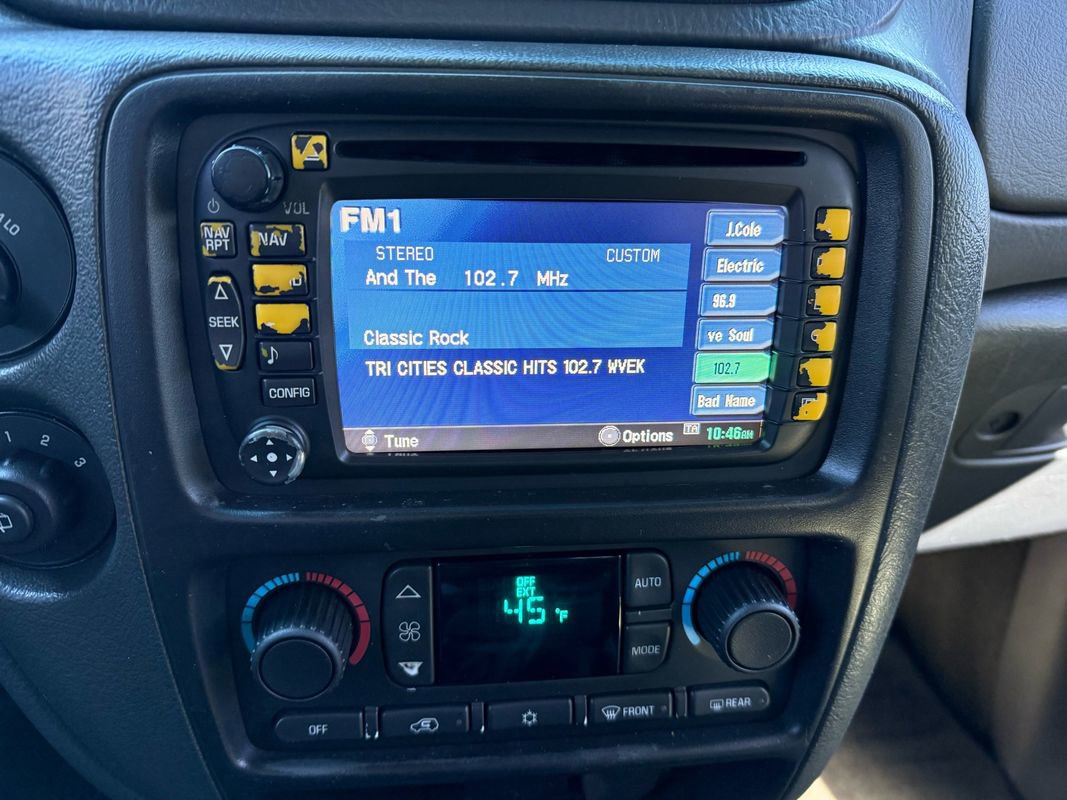 Used 2004 Chevrolet TrailBlazer LT w/ LT Preferred Equipment Group image 23