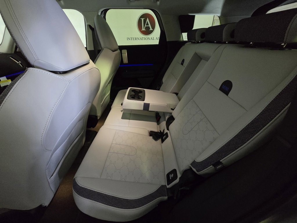 Used 2025 MINI Cooper Countryman S w/ Comfort Package Max image 14