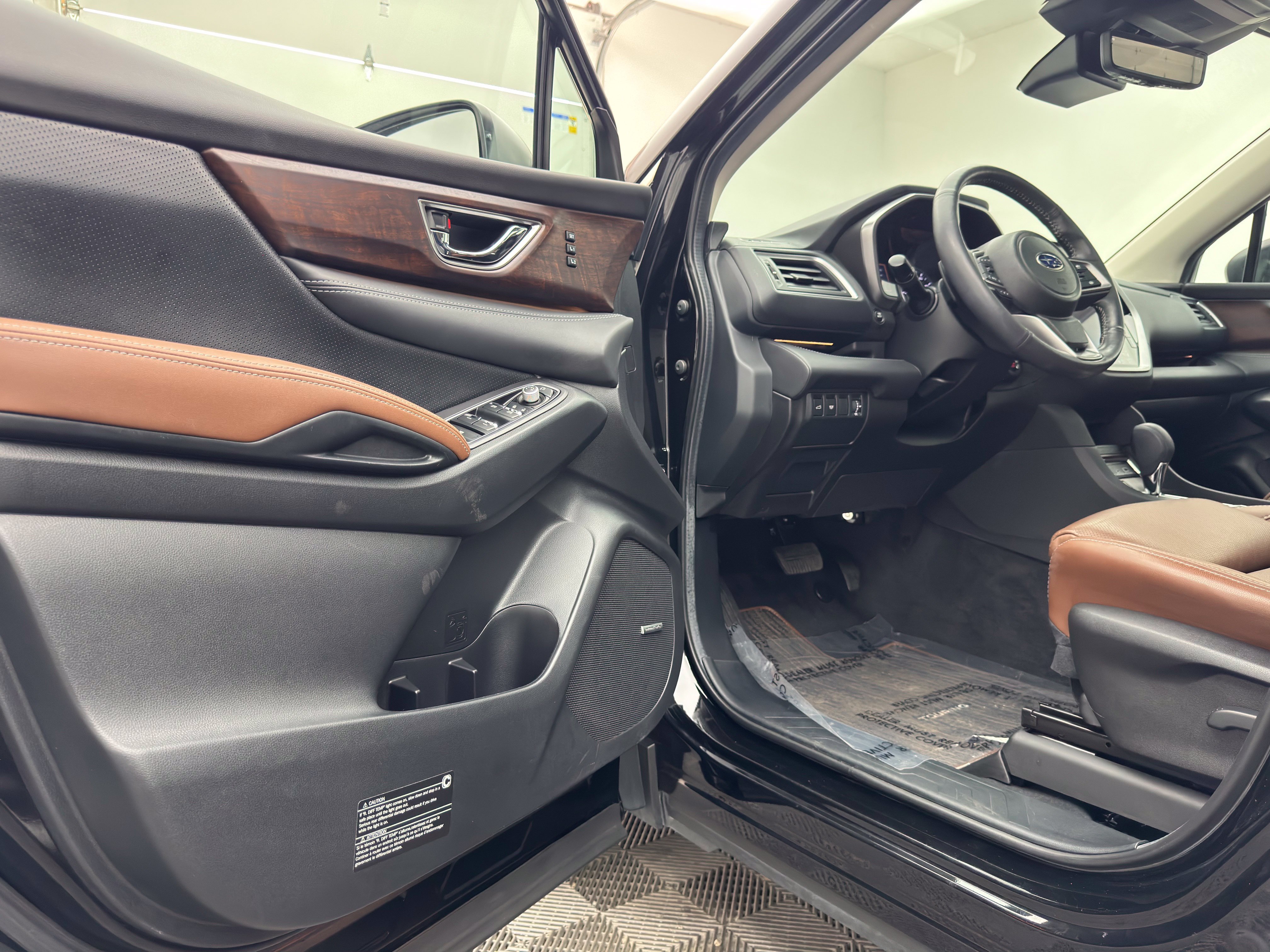 Used 2024 Subaru Ascent Touring AWD/4WD image 18