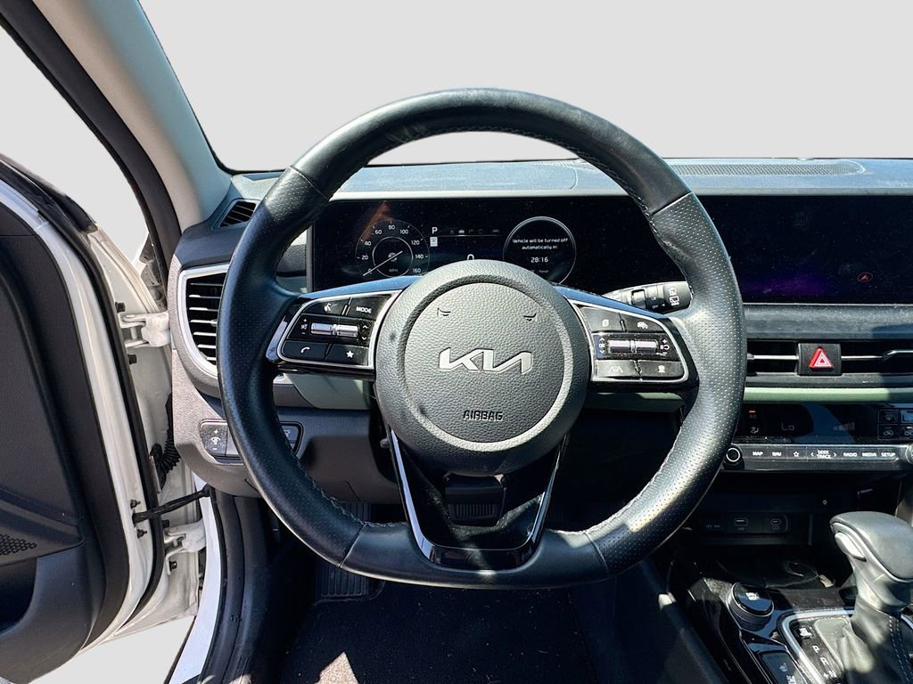 Certified 2024 Kia Seltos SX w/ SX Sunroof Package AWD/4WD image 14