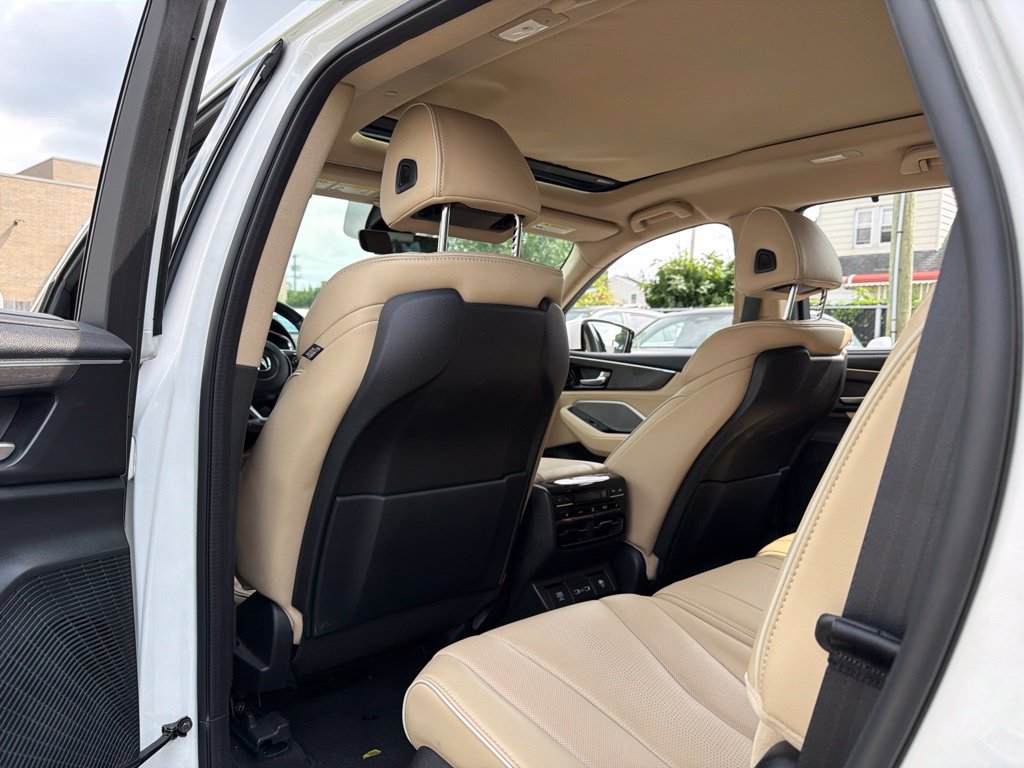 Used 2023 Acura MDX w/ Advance Package AWD/4WD image 26