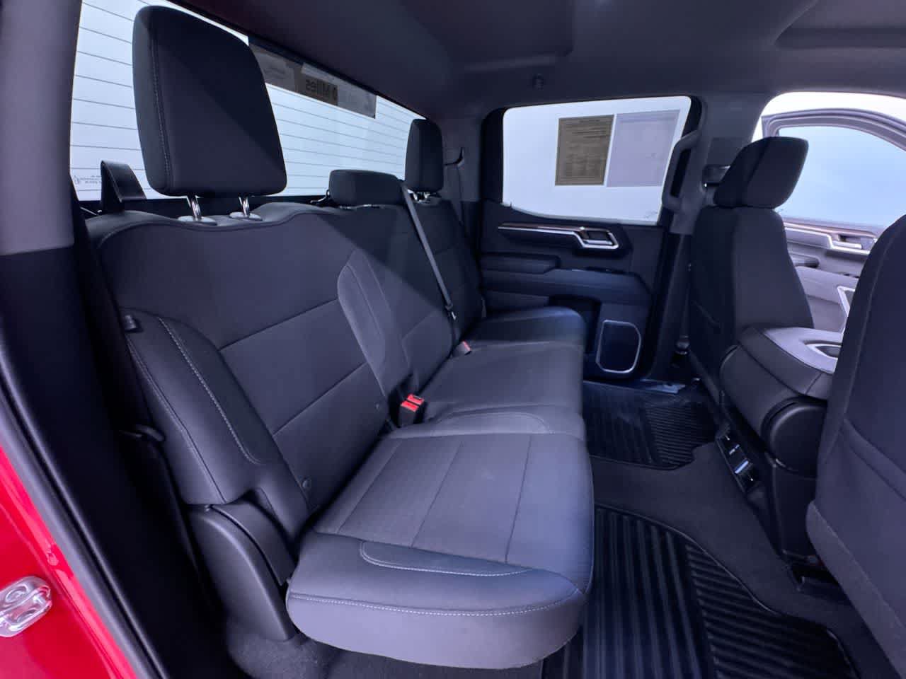 Used 2025 Chevrolet Silverado 1500 LT AWD/4WD image 37