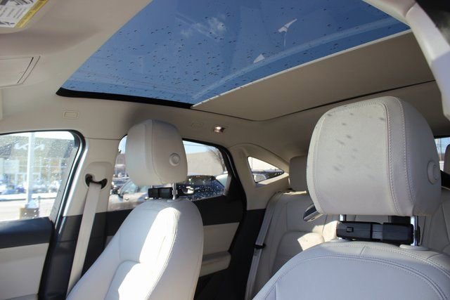 Used 2020 Jaguar E-PACE SE image 20