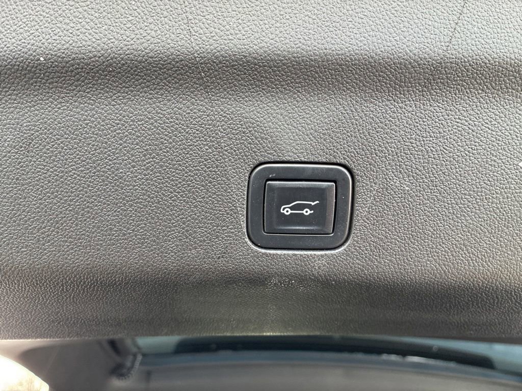 Used 2022 Chevrolet Tahoe LT image 36