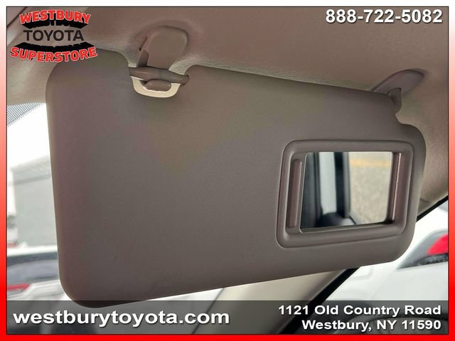 Used 2019 Toyota Yaris LE FWD image 32