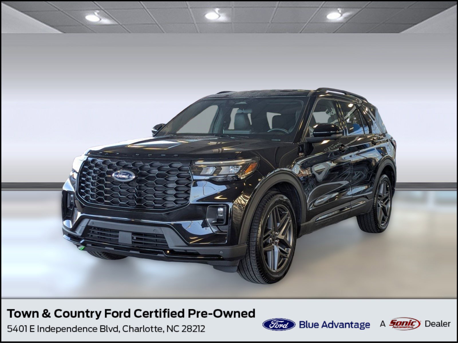 Certified 2025 Ford Explorer ST-Line w/ ST-Line Street Pack image 1