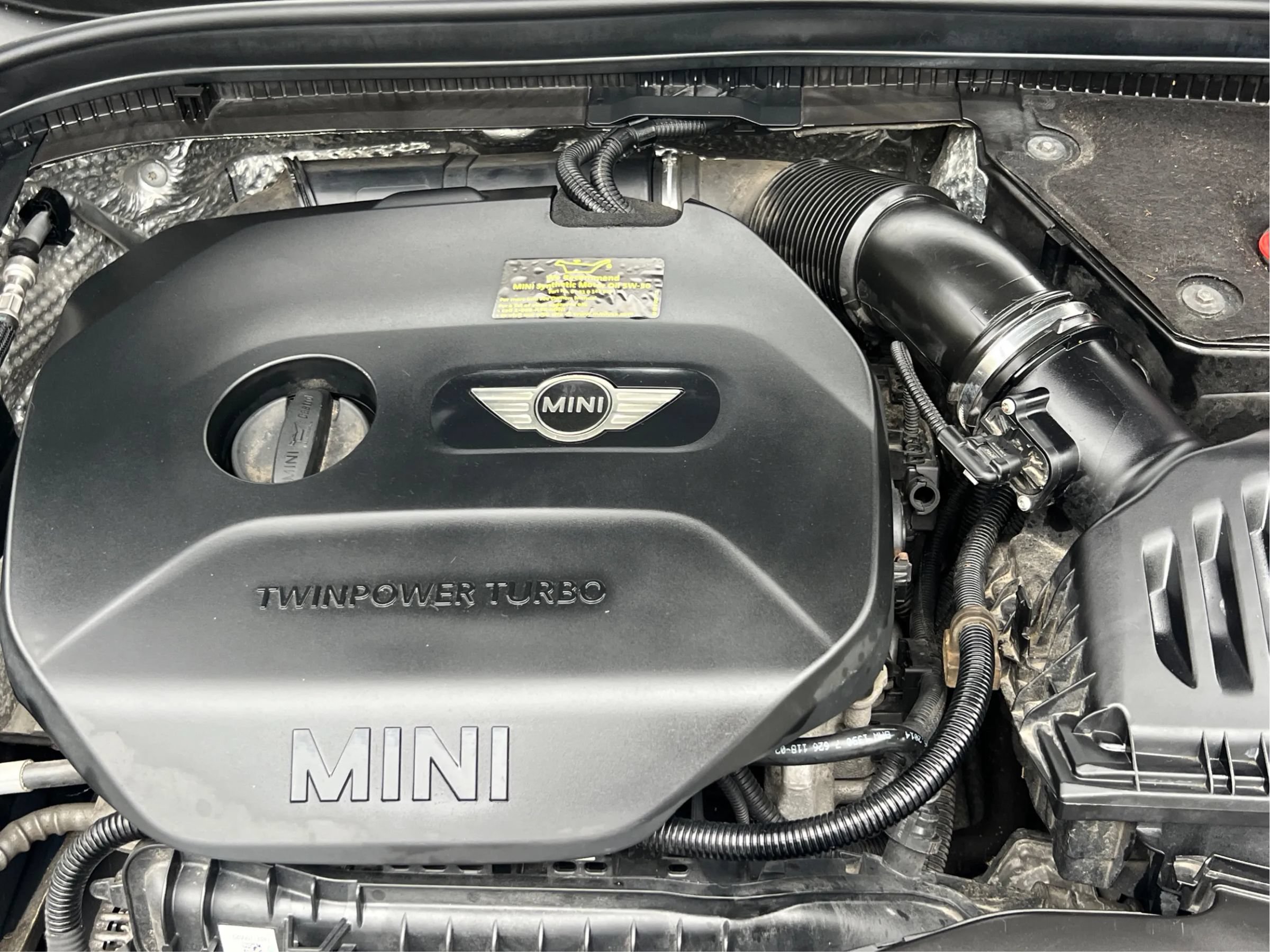 Used 2015 MINI Cooper 4-Door Hardtop FWD image 9