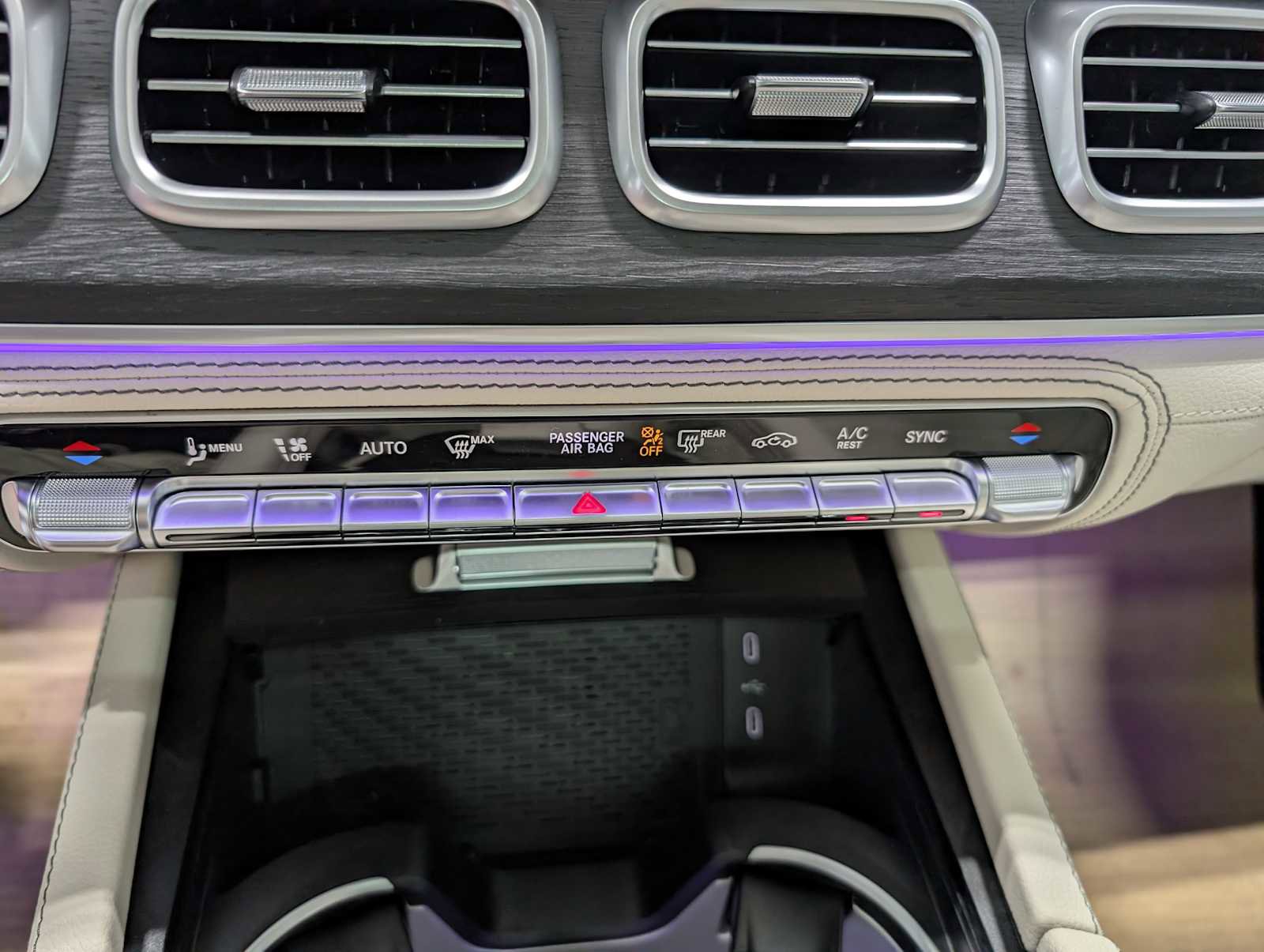 New 2026 Mercedes-Benz GLS 450 4MATIC image 31