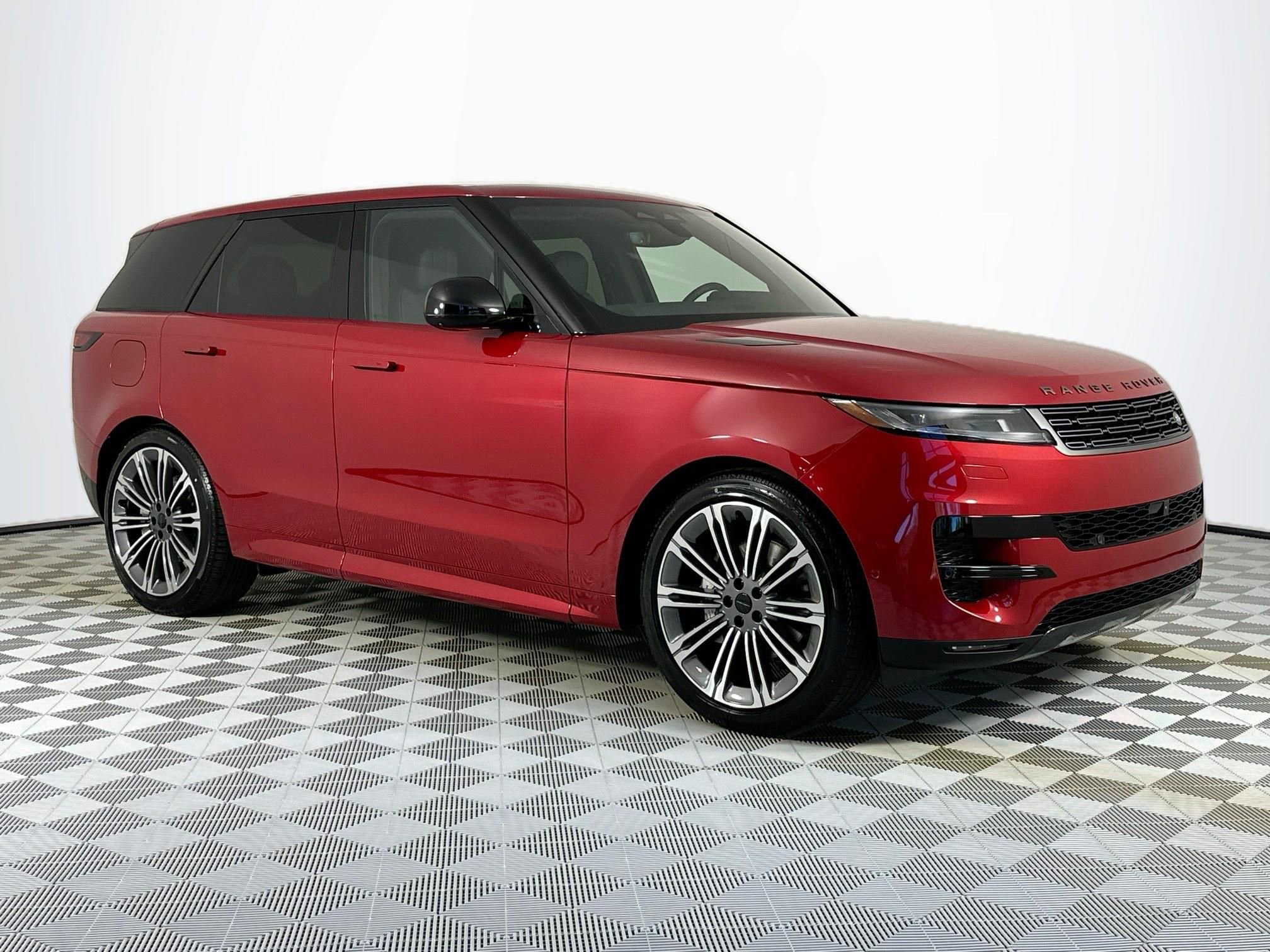 Used 2026 Land Rover Range Rover Sport SE image 3
