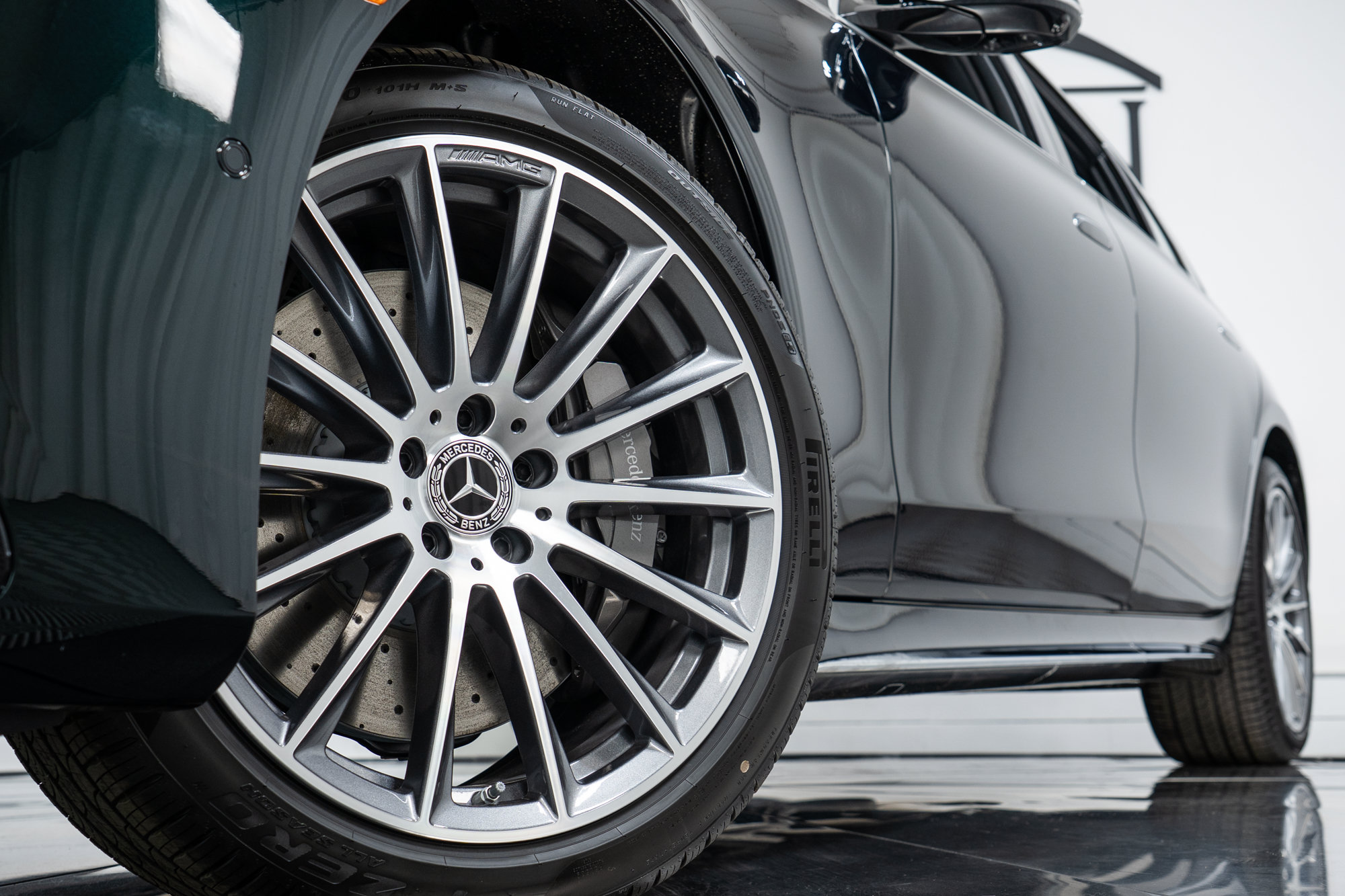 New 2026 Mercedes-Benz S 580 4MATIC Sedan image 28