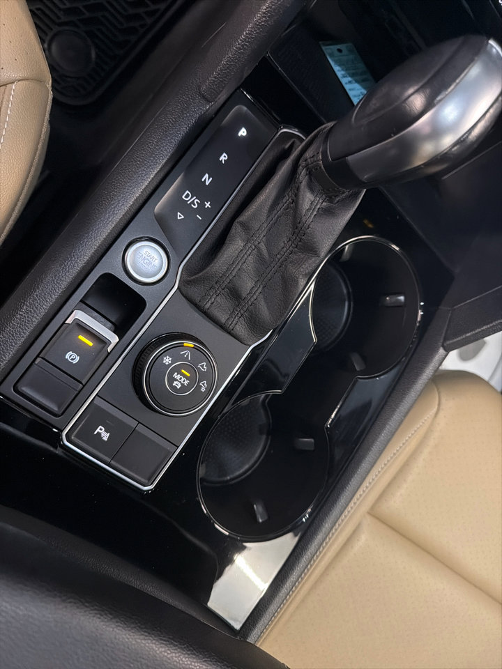 Used 2020 Volkswagen Atlas Cross Sport SEL image 18