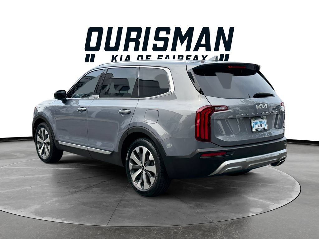 Used 2022 Kia Telluride EX w/ EX Premium Package FWD image 4
