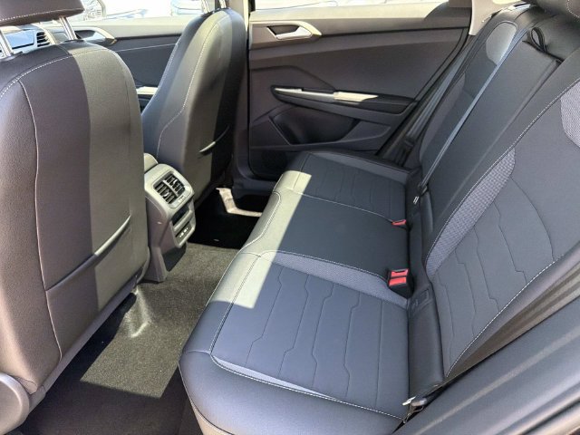 New 2026 Volkswagen Taos SE FWD image 10