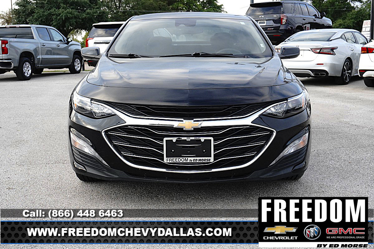 Certified 2025 Chevrolet Malibu LT FWD image 3