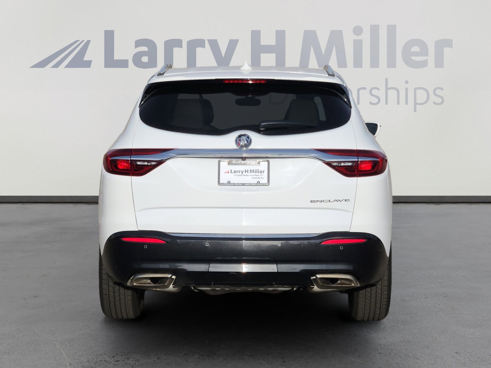 Used 2019 Buick Enclave Essence image 5