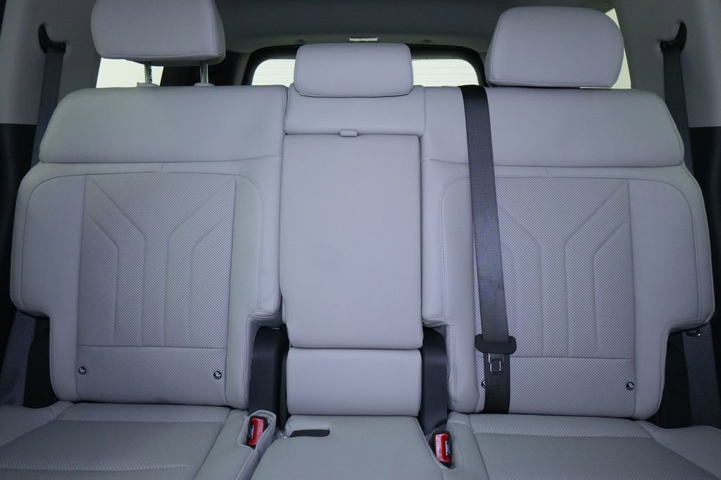 New 2026 Hyundai Santa Fe SEL AWD/4WD image 17
